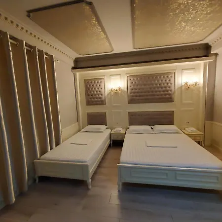 Lotus 3* Тирана